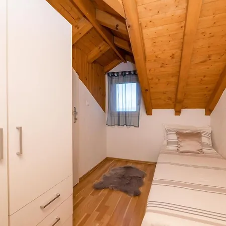 Holiday home House Marina Postira